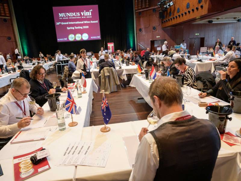 trinaest zlata za srbiju na ocenjivanju mundus vini 