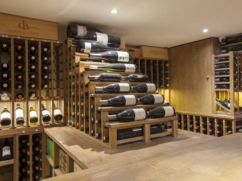 legendarna vina u londonu se prodaju u bescenje 