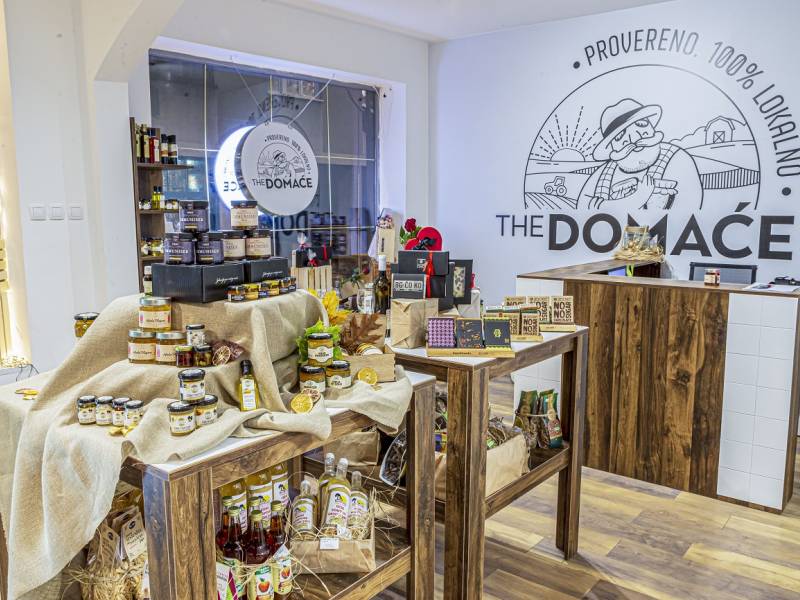 the domaće lokalna hrana sa pečatom kvaliteta