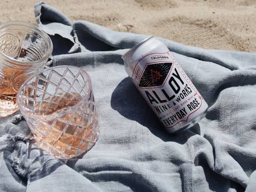 da li staklenoj vinskoj boci polako dolazi kraj 