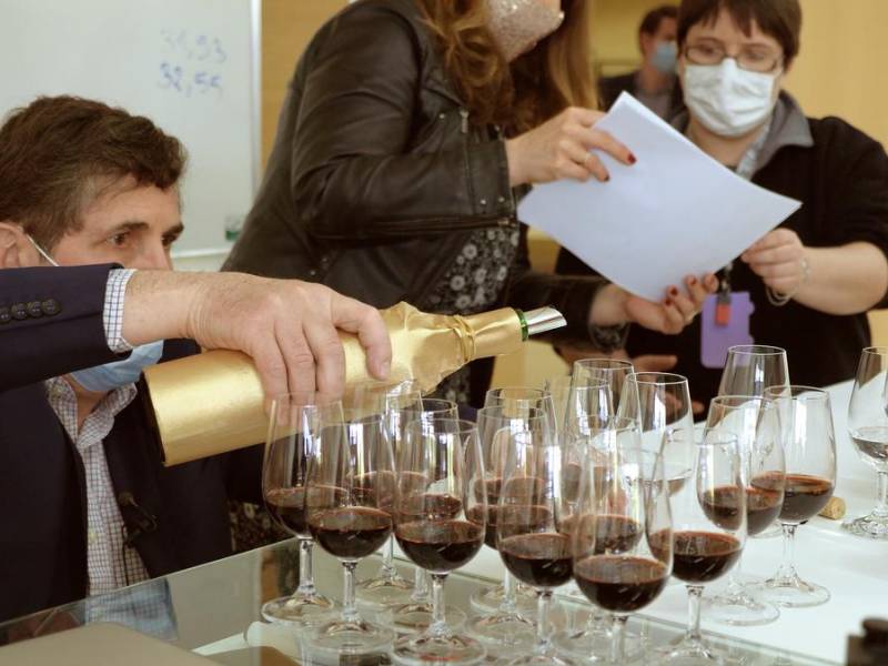 degustiran petrus koji je odležavao u svemiru