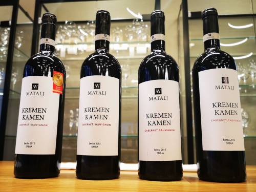 stigao je novi kremen kamen