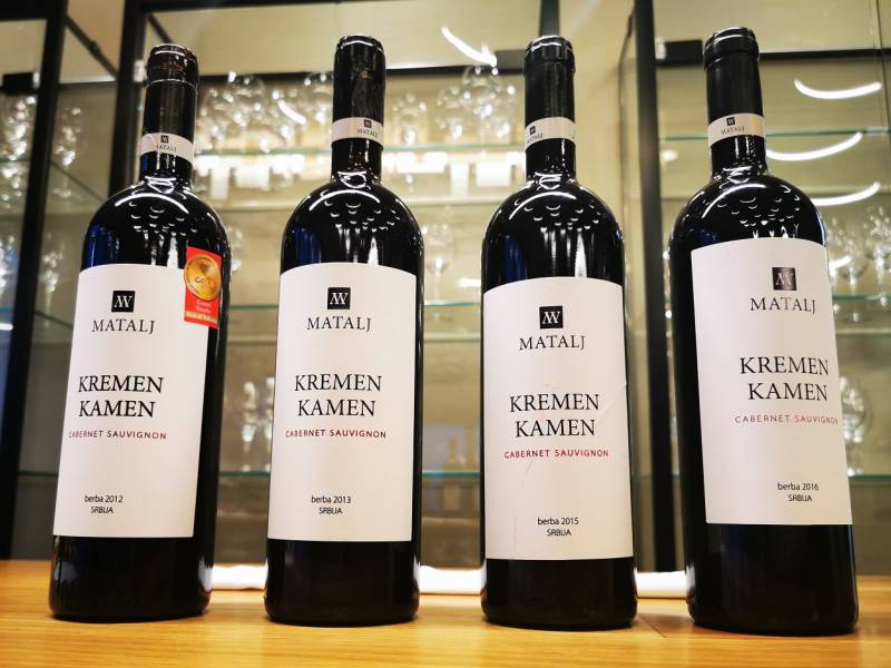 stigao je novi kremen kamen