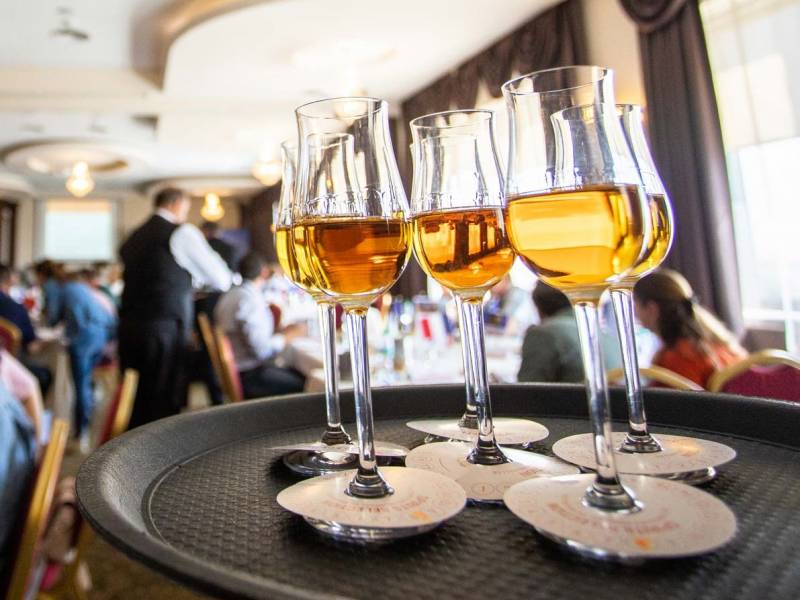 tri zlata u briselu za rakije destilerije zarić