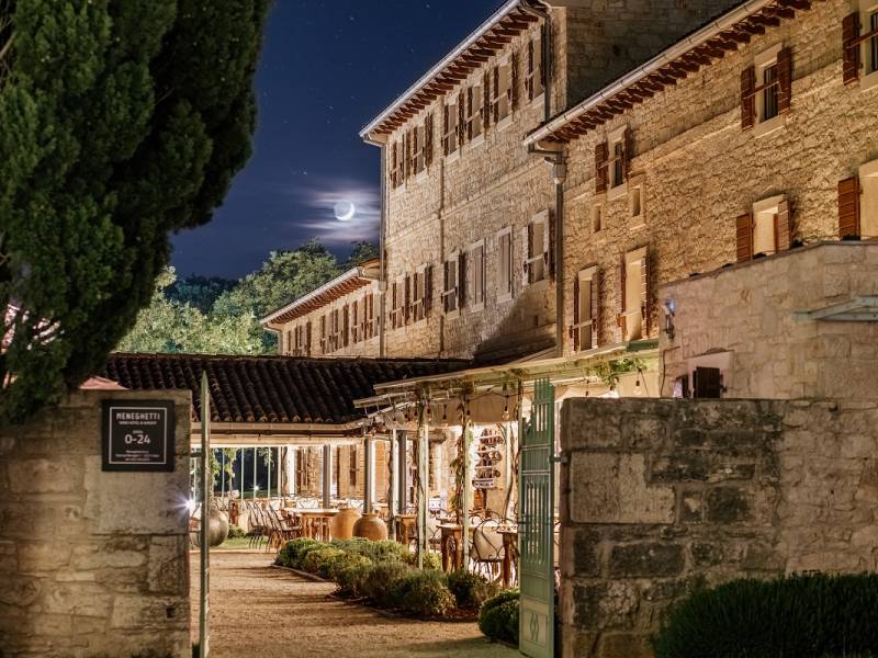 dva restorana, jedna hedonistička priča