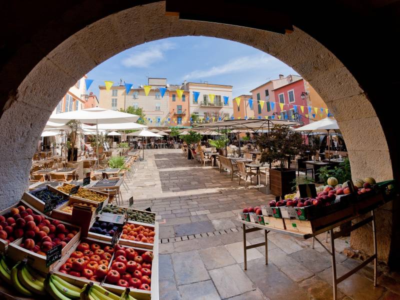 gastro pregled šta se sve dobro nudi na pijacama