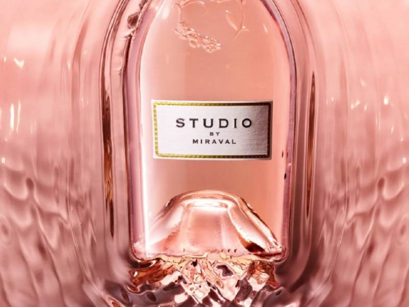 bred pit i anđelina džoli predstavljaju novi roze