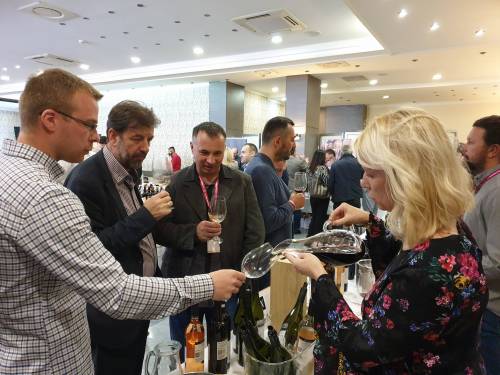 peti salon vina u kragujevcu najbolji do sada 