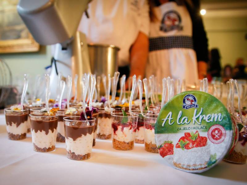 inspiracija za prazničnu trpezu a la krem 