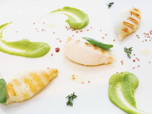 omb larder lounge (hotel radisson blu)