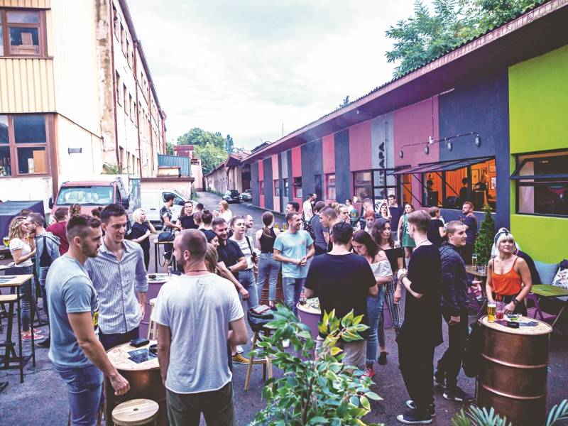 svaštara concept bar